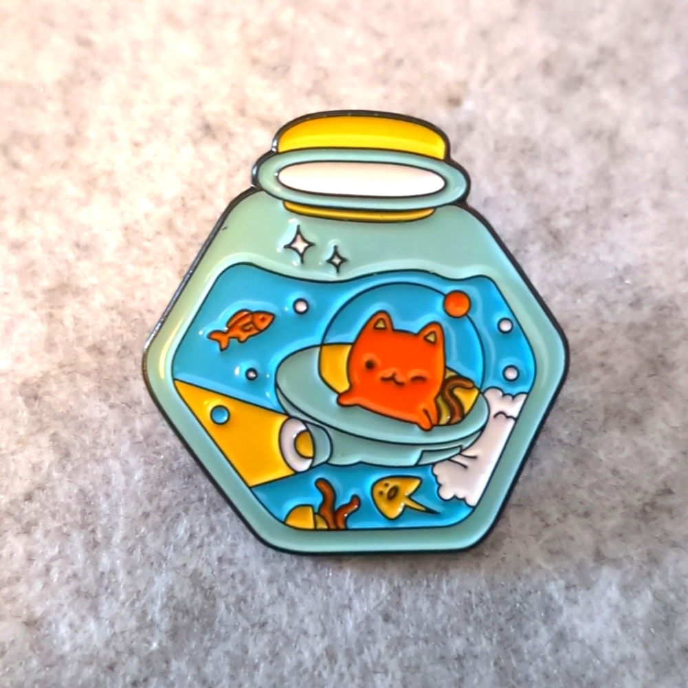 Underwater Explorer Kitty in a Jar Pin